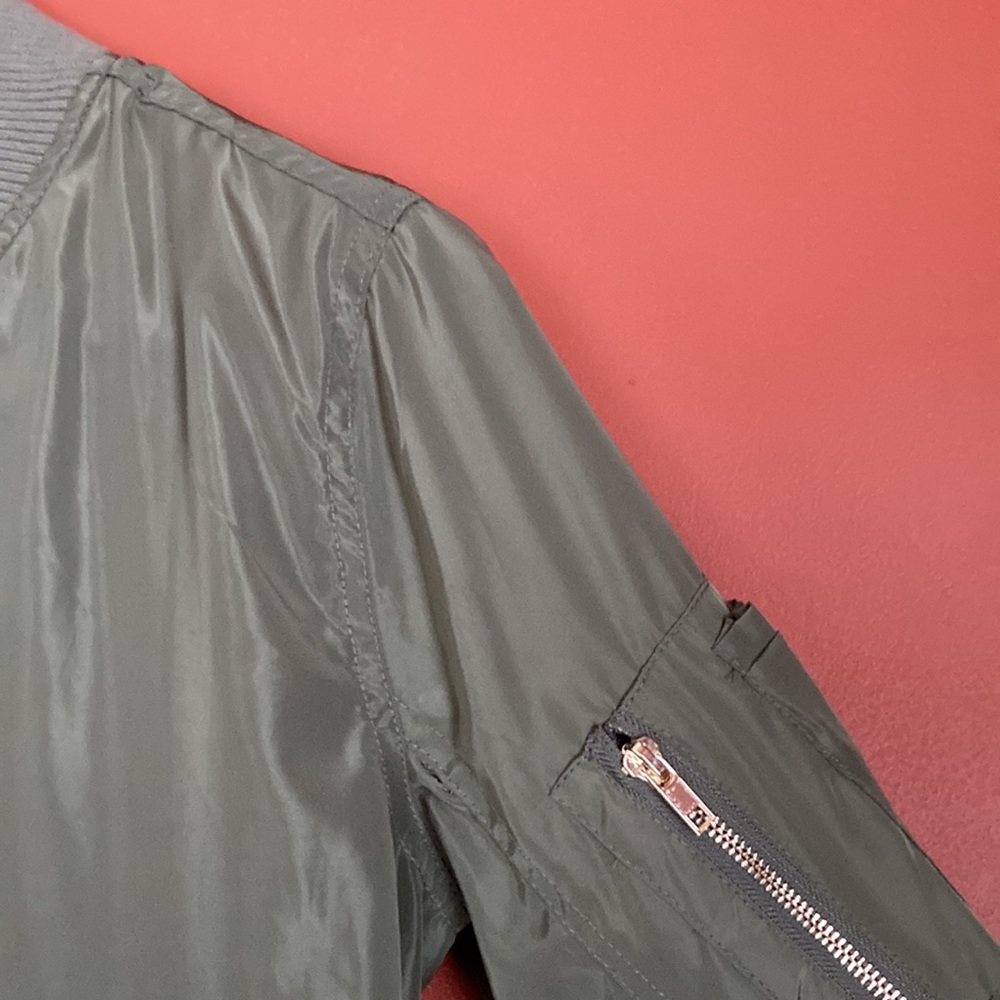 CHARLOTTE RUSSE JACKET - Picture 2 of 12